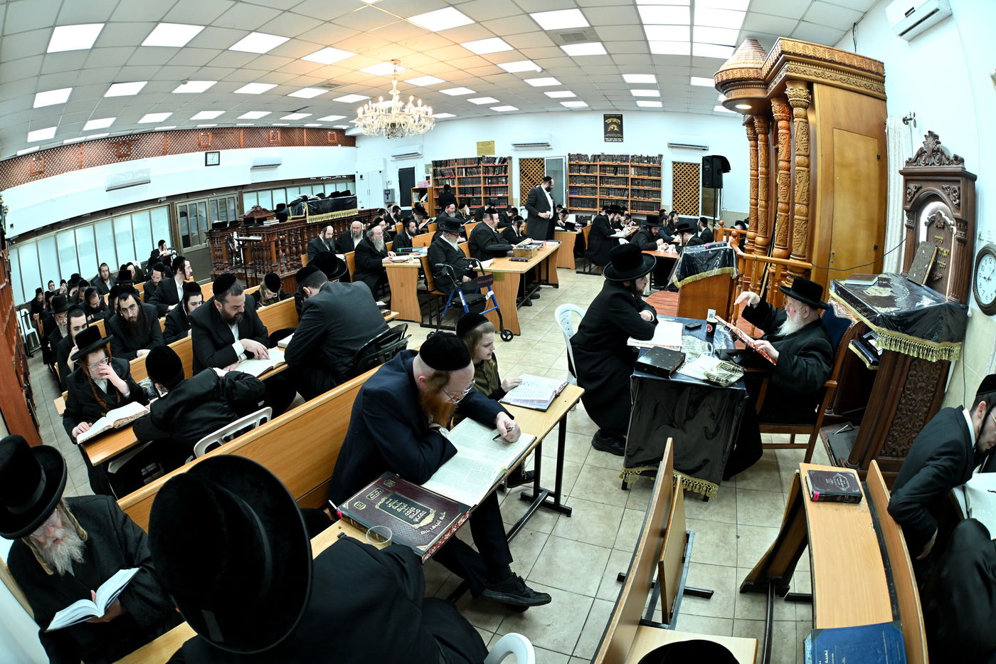 סיום ימי השובבי"ם בחצה"ק סאסוב