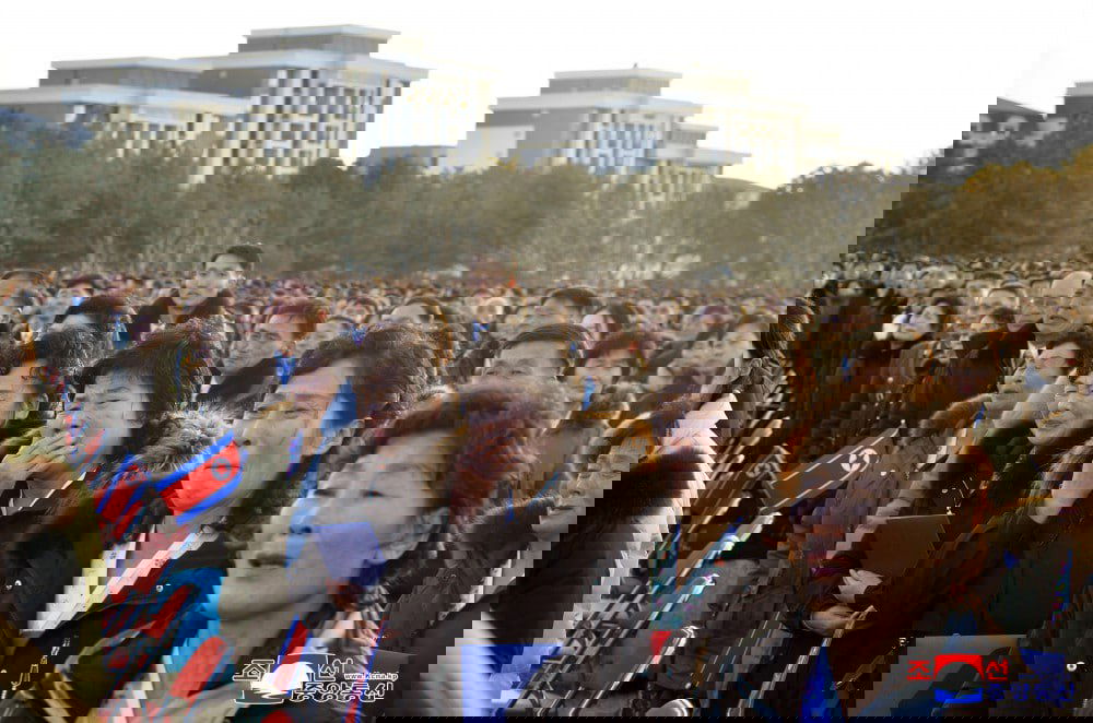 קים ג’ונג‑און חנך שכונה לזכר חללי המלחמה ברוסיה