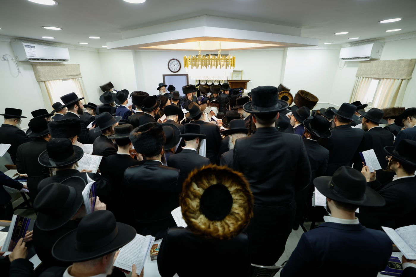 סיום ימי השובבי"ם בחצה"ק סאסוב