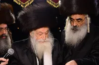 הגה"צ גאב"ד סיגעט זצ"ל, עם יבלחט"א חתנו האדמו"ר מדושינסקיא