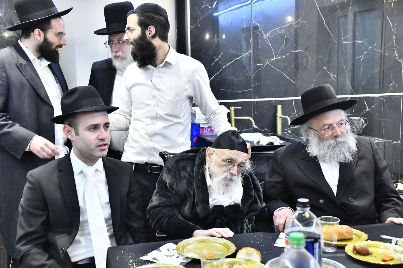 שבע ברכות לנכדת הגר"מ גריינמן