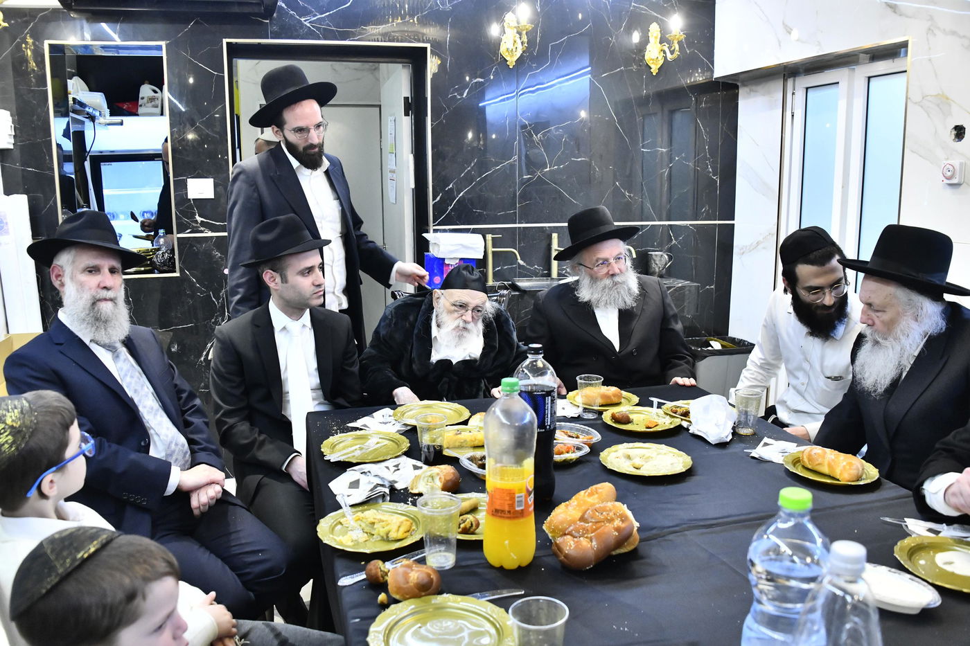 שבע ברכות לנכדת הגר"מ גריינמן