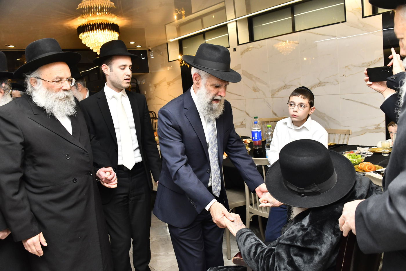 שבע ברכות לנכדת הגר"מ גריינמן