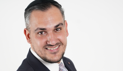 שמעון טובול בסינגל חדש: "אפור לבן"