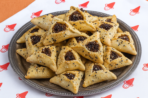 אזני המן במילוי בריסקט מפורק ברוטב ברביקיו