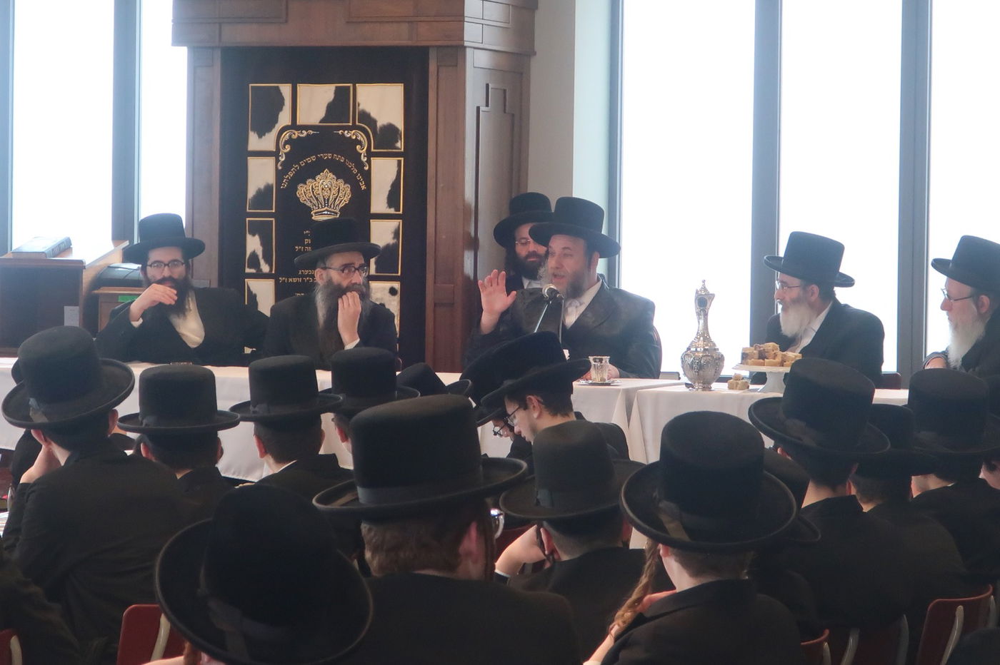 הגה"צ רבי יעקב מרדכי הגר בביקור הוד במונטריאול