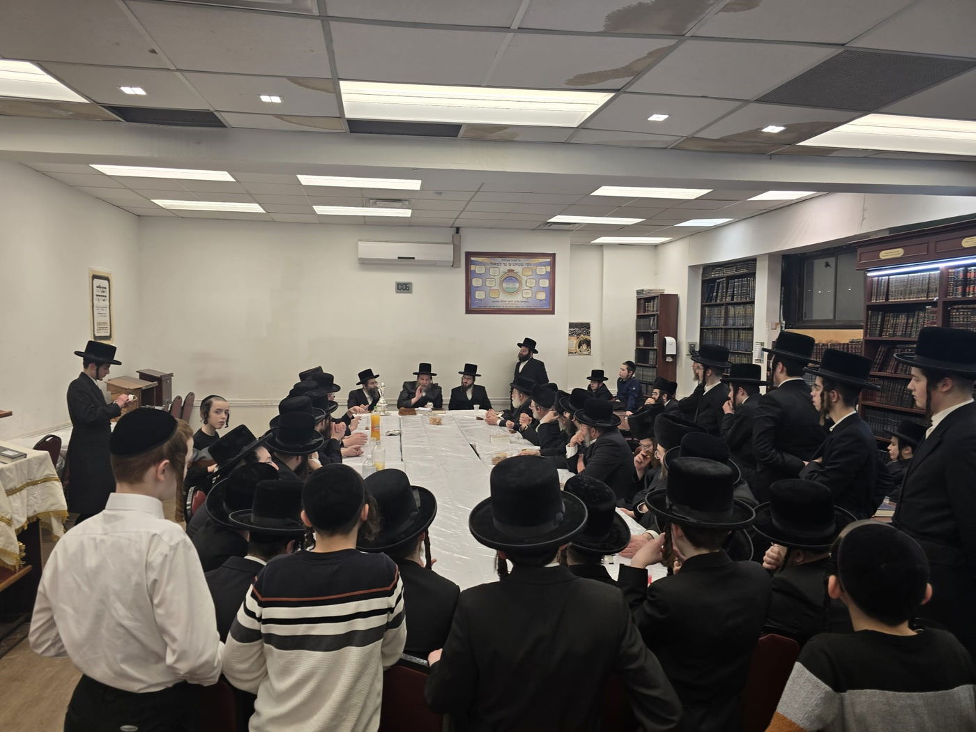 הגה"צ רבי יעקב מרדכי הגר בביקור הוד במונטריאול