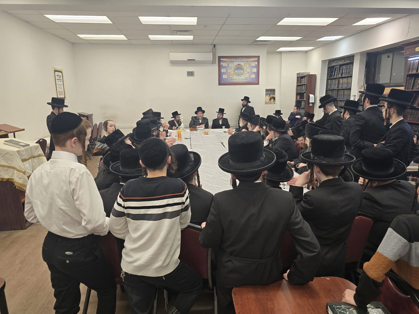 הגה"צ רבי יעקב מרדכי הגר בביקור הוד במונטריאול