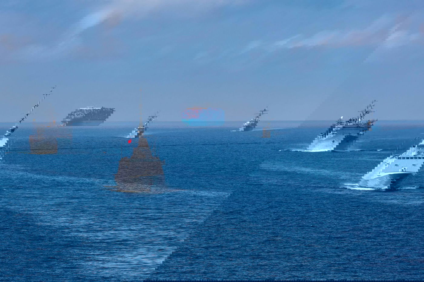 קבוצת התקיפה של נושאות המטוסים ג'רלד ר. פורד עברה את מצר גיברלטר 