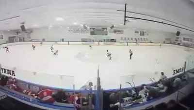 הקהל מתכופף ברגעי הירי