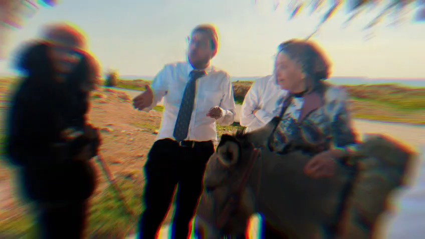 כותב השורות ישראל שפירא בסיור לפני מספר שבועות בנחל עוג'ה עם הגאון רבי ישראל רקובסקי ומשפחתו מקים ישיבת אור שמח ארה"ב