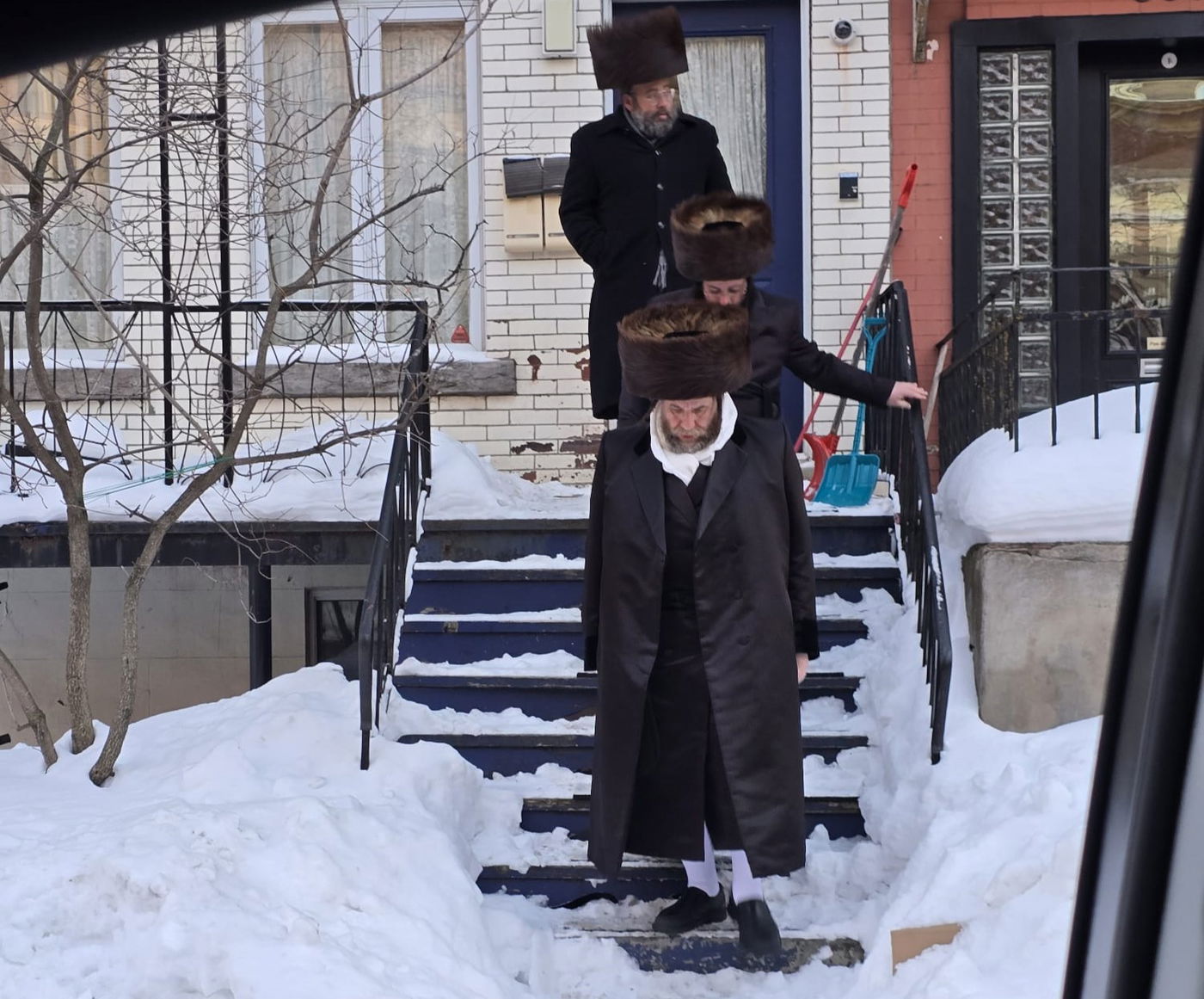 הגה"צ רבי יעקב מרדכי הגר בביקור הוד במונטריאול