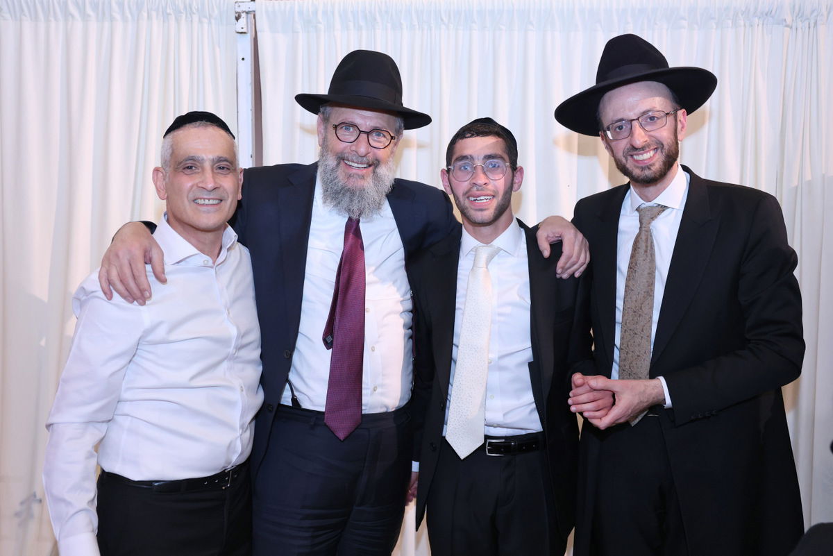 שמחת נישואי בת הרב דוד פרץ