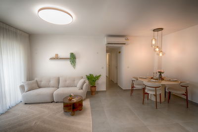 הדירה היוקרתית של קרן עם ישראל חי