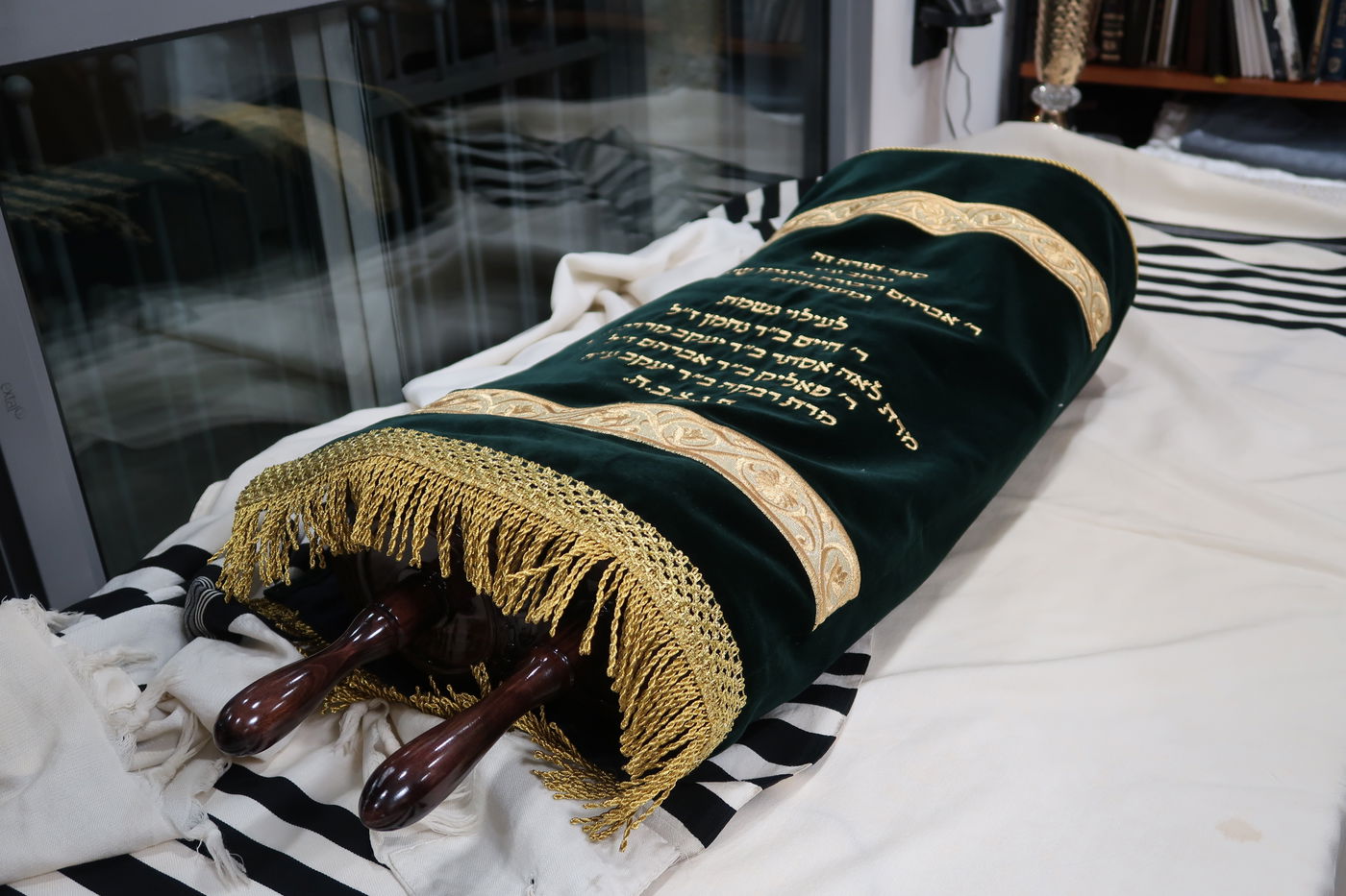 הכנסת ס"ת לקהילת 'רמת הנביאים' בבית שמש