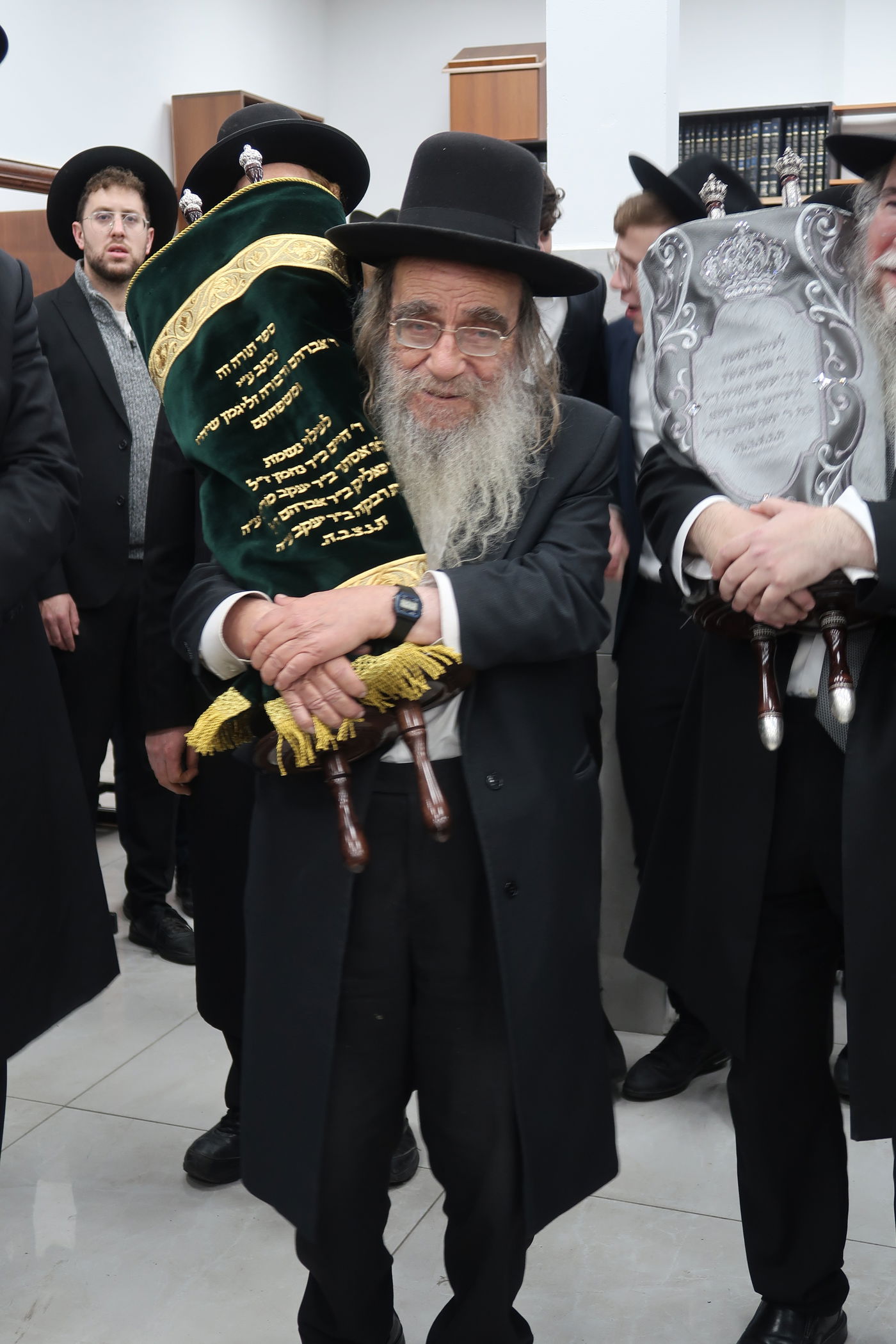 הכנסת ס"ת לקהילת 'רמת הנביאים' בבית שמש