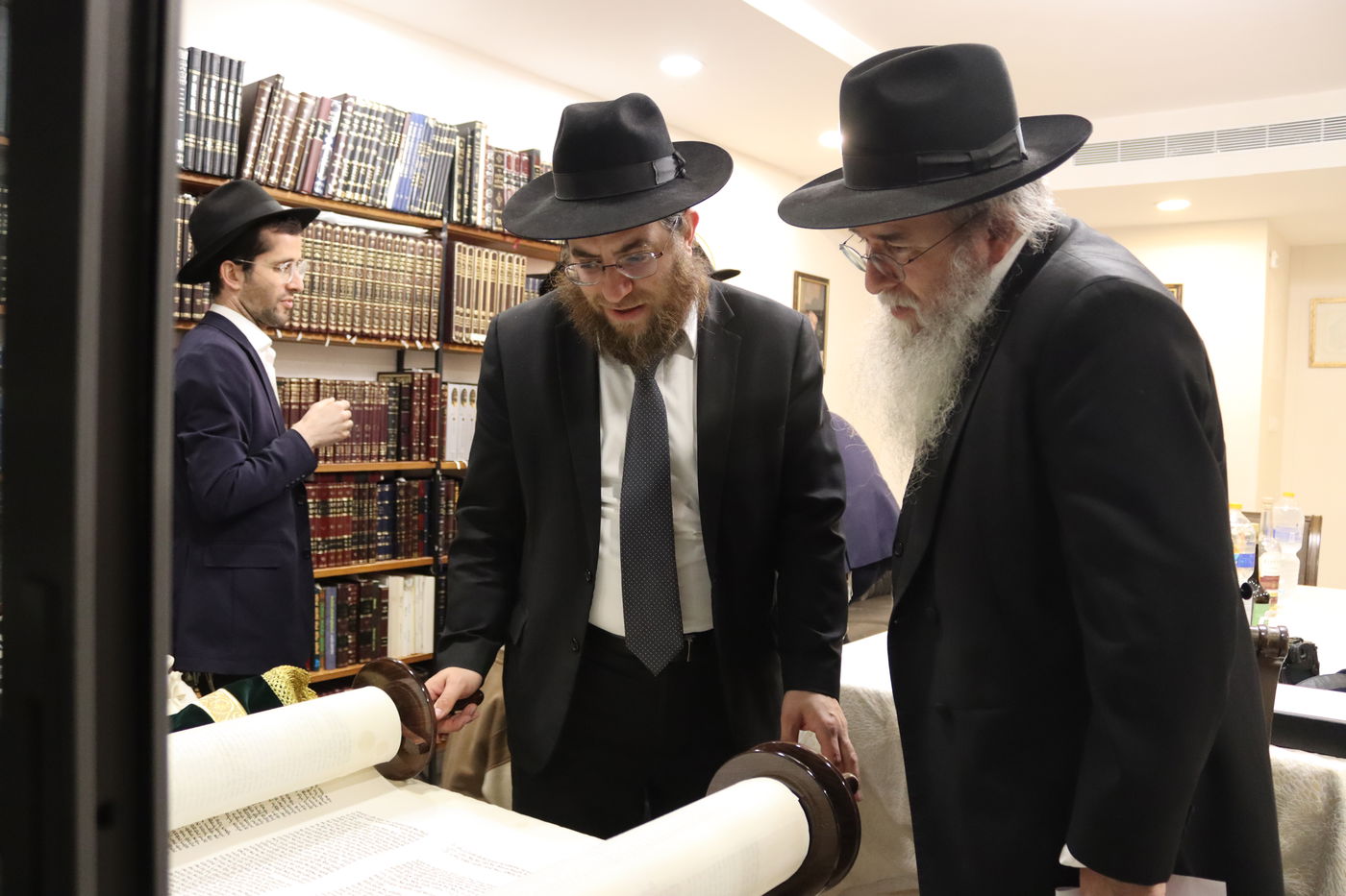 הכנסת ס"ת לקהילת 'רמת הנביאים' בבית שמש