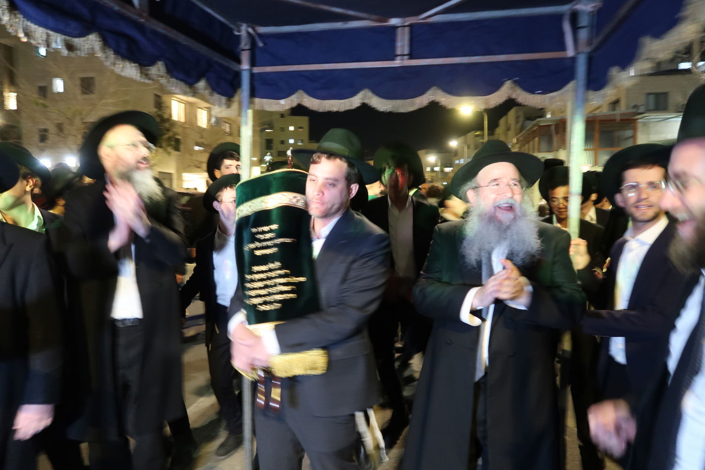 הכנסת ס"ת לקהילת 'רמת הנביאים' בבית שמש