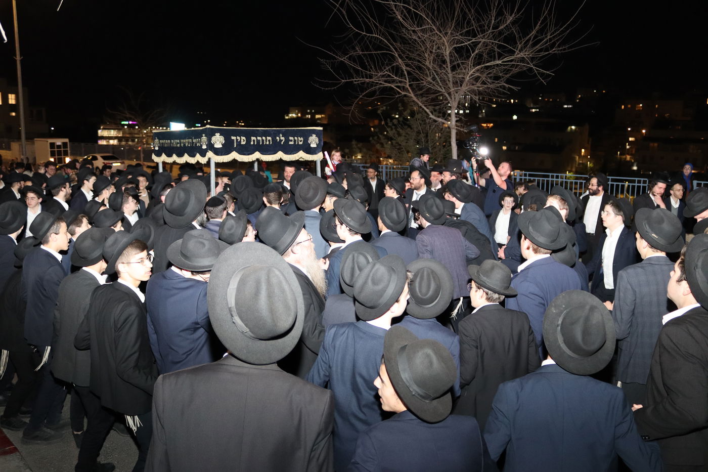 הכנסת ס"ת לקהילת 'רמת הנביאים' בבית שמש