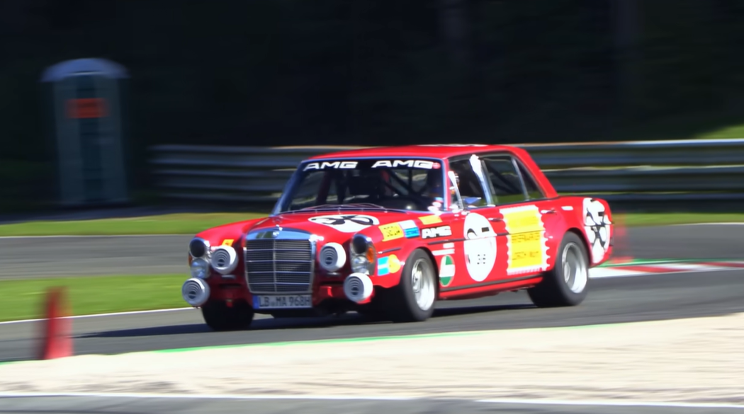 ה-Mercedes-Benz 300 SEL 6.8 AMG