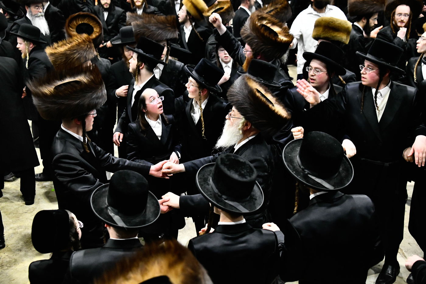 שמחת בית מכנובקא בעלזא - מעליץ - ביאלה ישרי לב