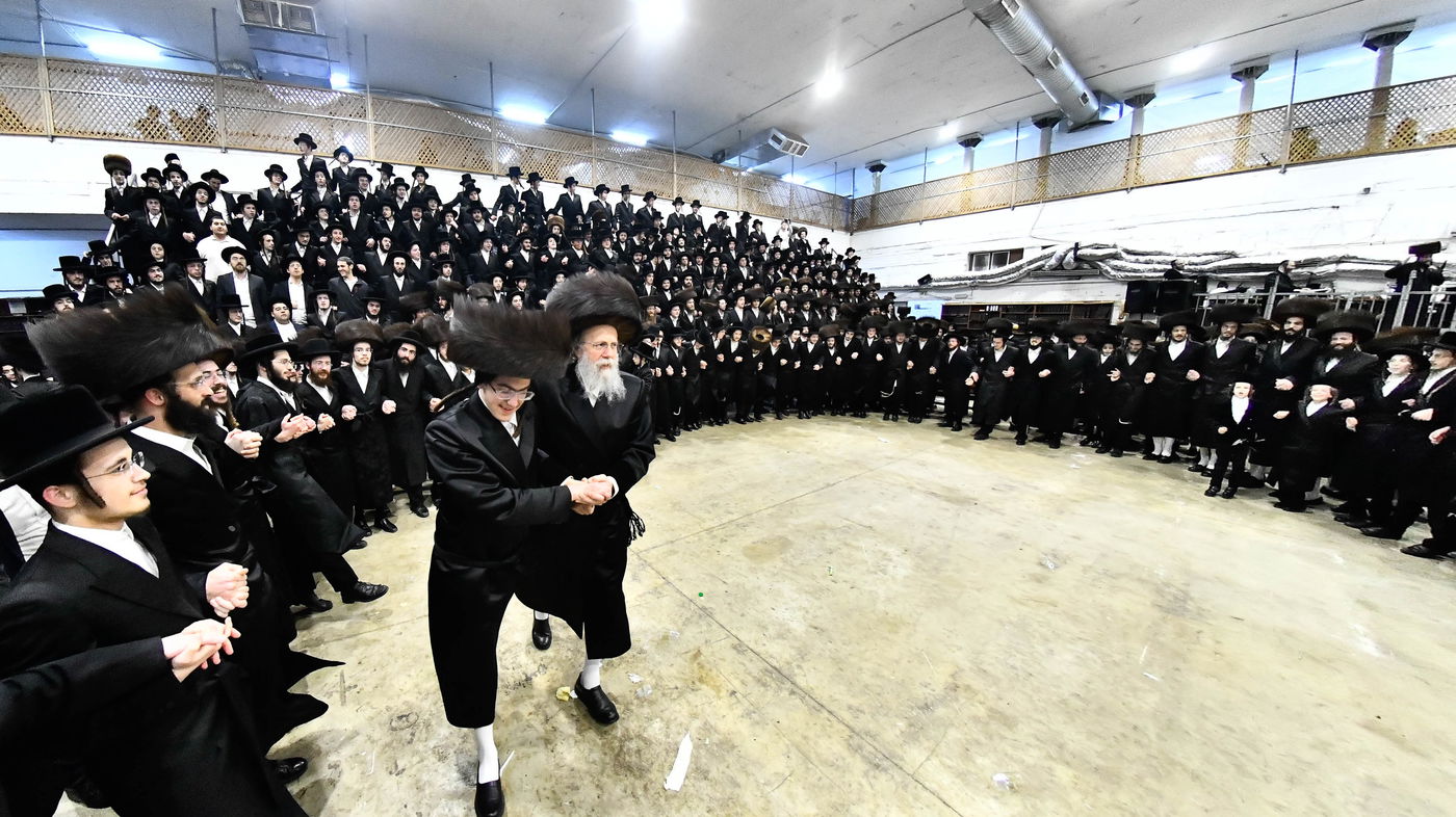 שמחת בית מכנובקא בעלזא - מעליץ - ביאלה ישרי לב