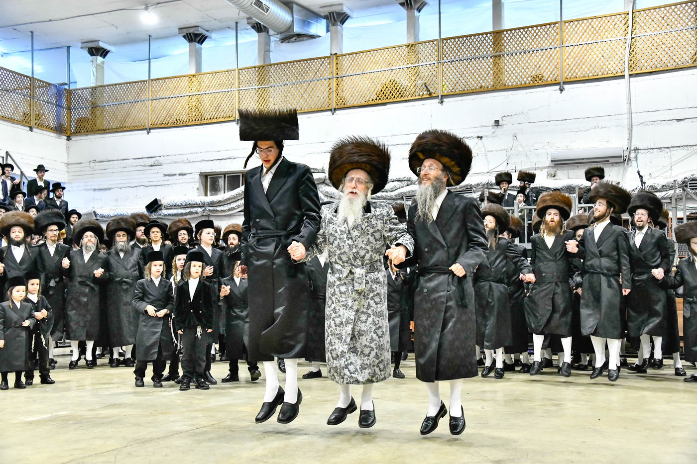 שמחת בית מכנובקא בעלזא - מעליץ - ביאלה ישרי לב