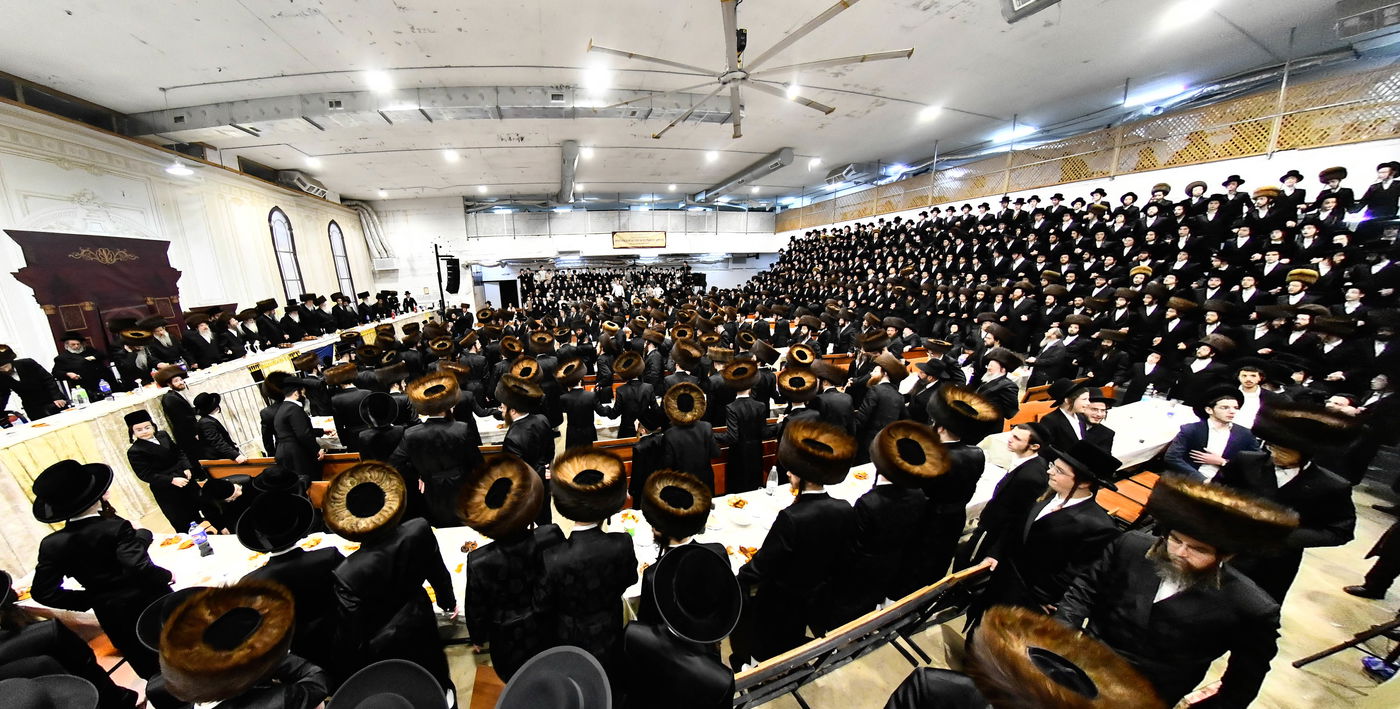 שמחת בית מכנובקא בעלזא - מעליץ - ביאלה ישרי לב