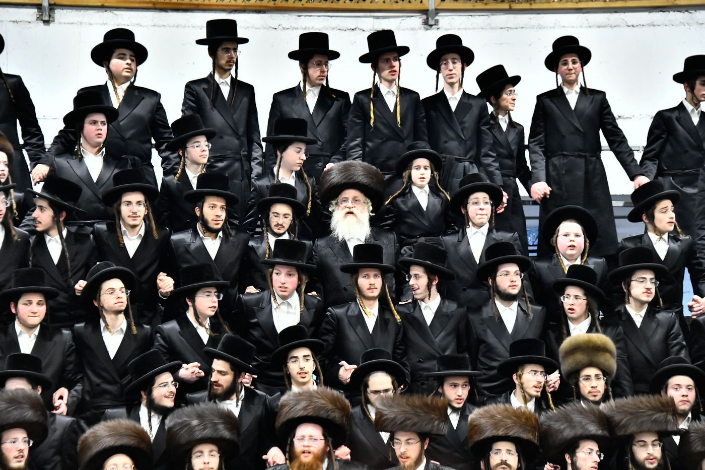 שמחת בית מכנובקא בעלזא - מעליץ - ביאלה ישרי לב