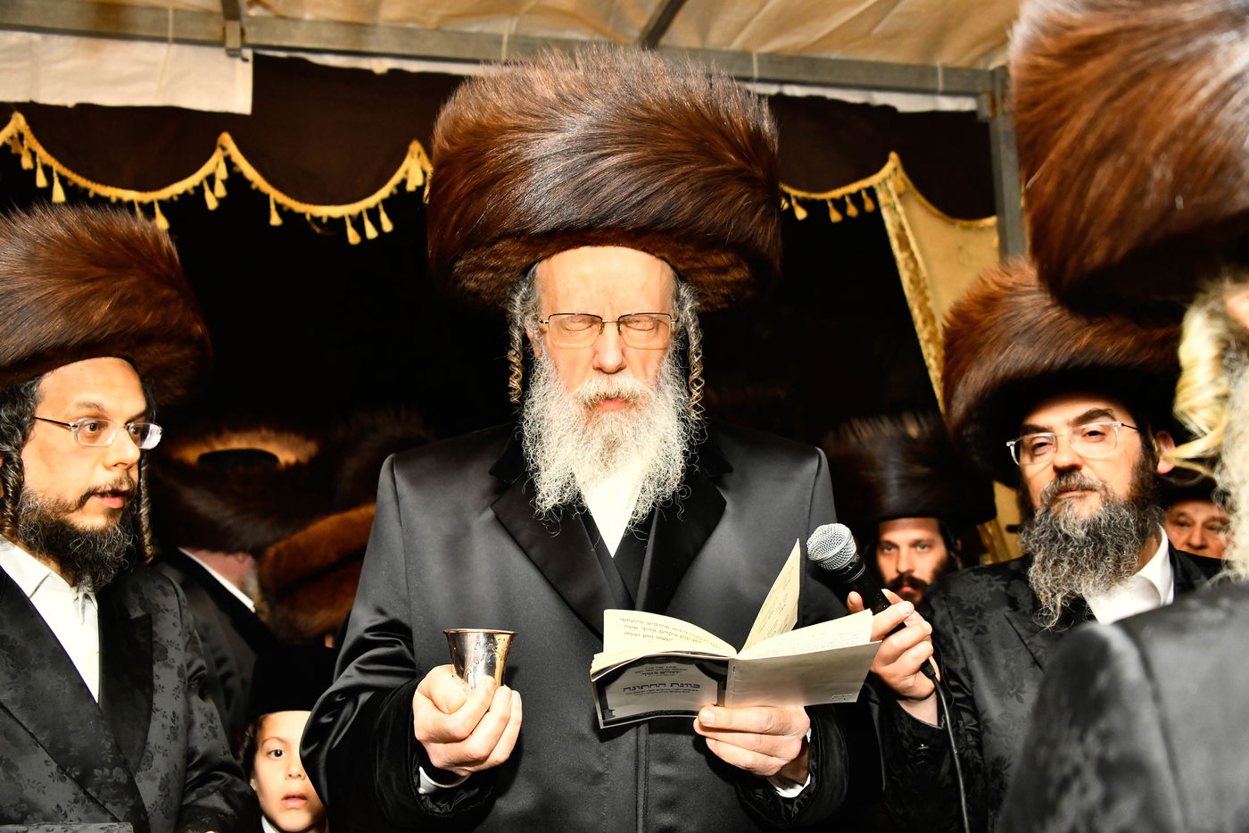 שמחת בית מכנובקא בעלזא - מעליץ - ביאלה ישרי לב