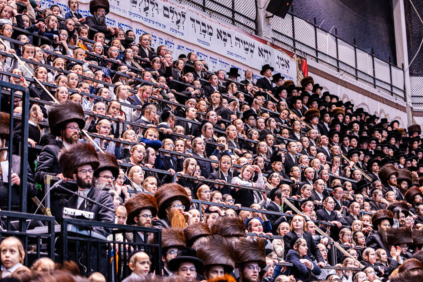 חגיגת סיום קריאת התורה בסקווירא