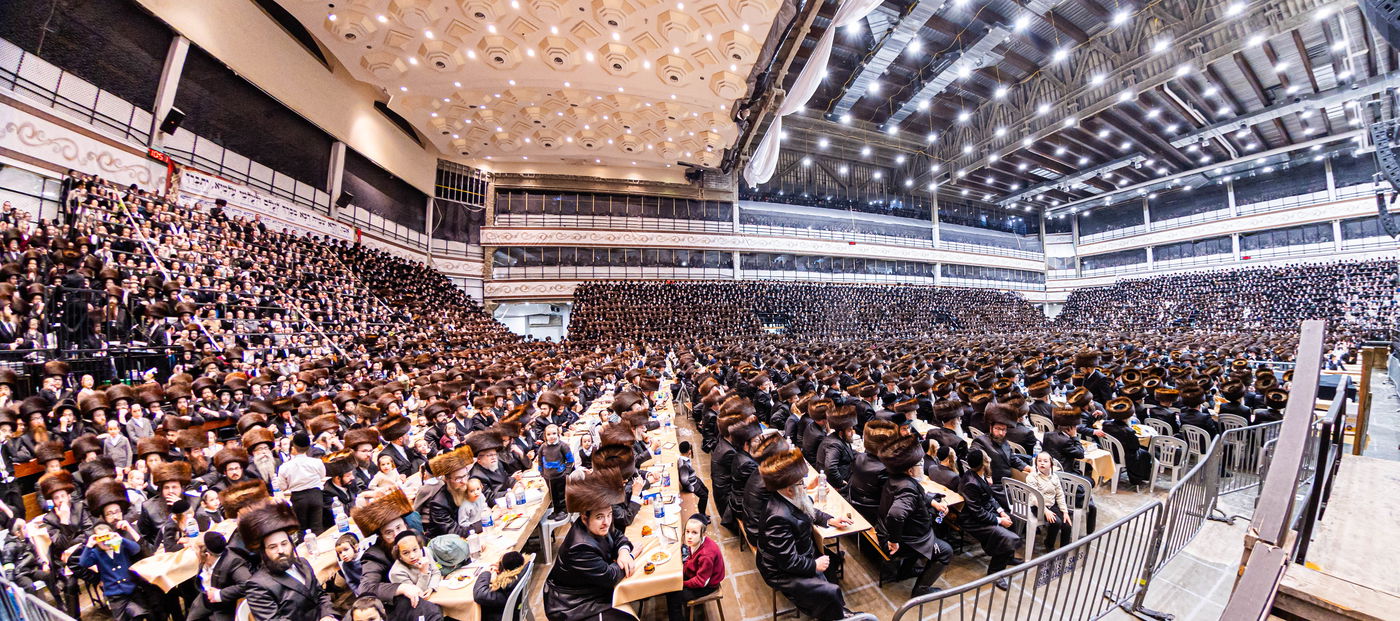 חגיגת סיום קריאת התורה בסקווירא