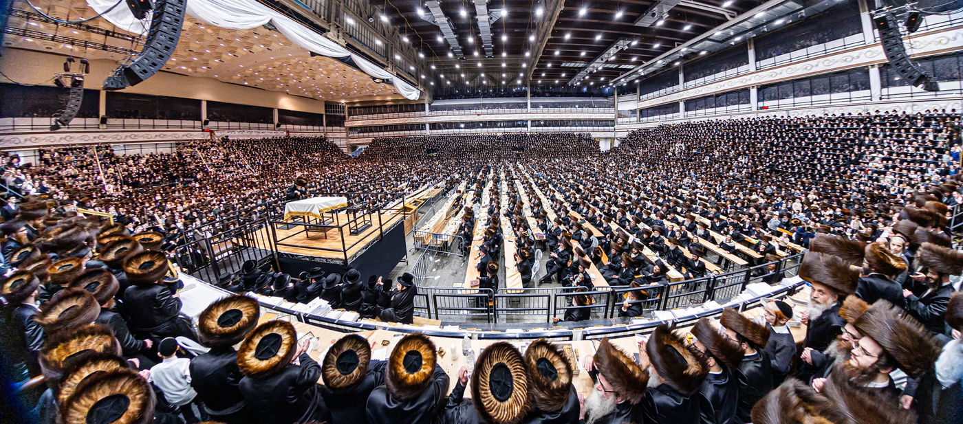 חגיגת סיום קריאת התורה בסקווירא