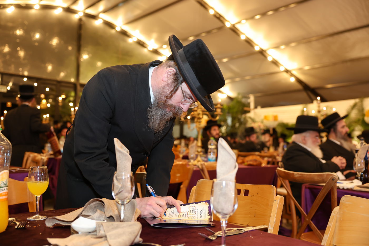 דינר לטובת קופת הצדקה של חסידי סלאנים