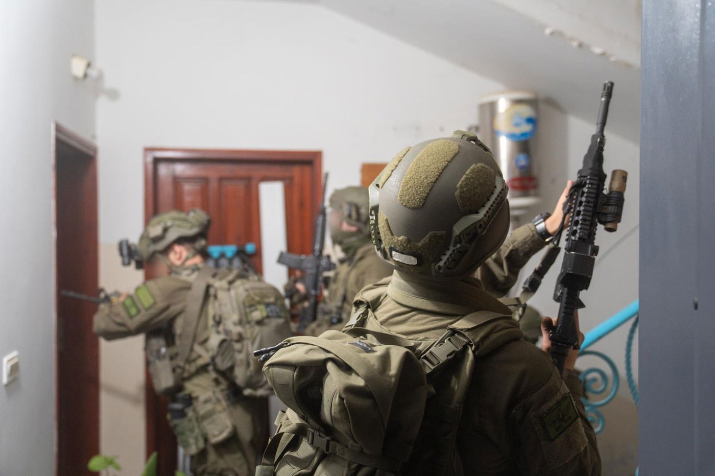 השבוע: כ-100 מבוקשים נעצרו ביו״ש: בתי מחבלים נהרסו ונשק רב נתפס