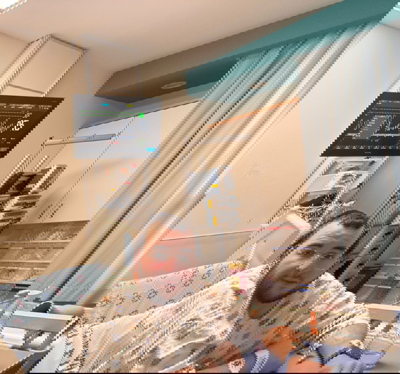 התפללו: דובר זק״א ישראל חסיד אושפז בטיפול נמרץ לב
