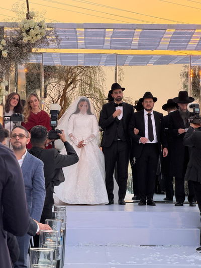 בחתונה מפוארת במקסיקו: אבישי נריה חיתן את בתו המאומצת
