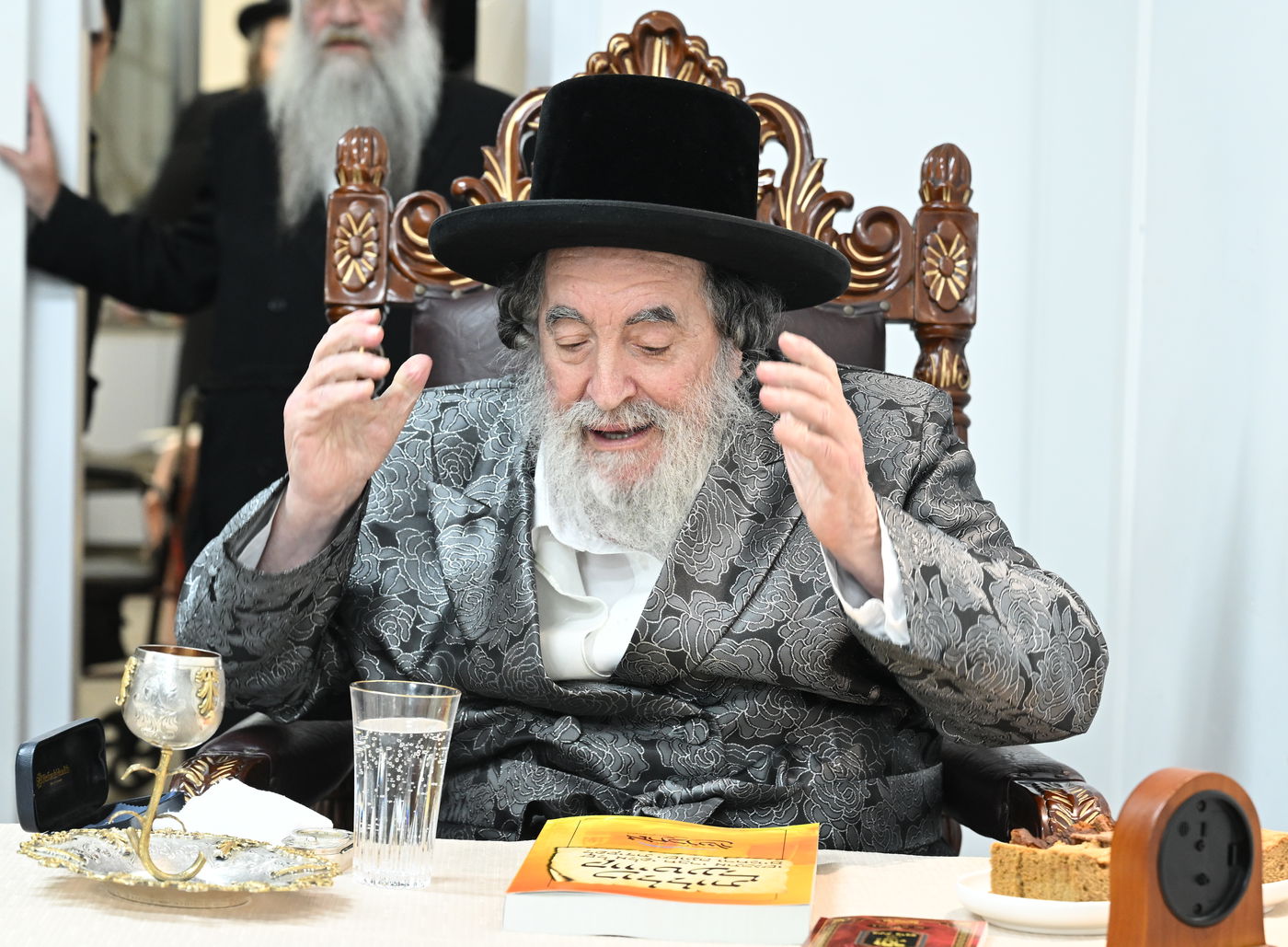 האירוע של אתכנשו במעון האדמו"ר מויז'ניץ באורה