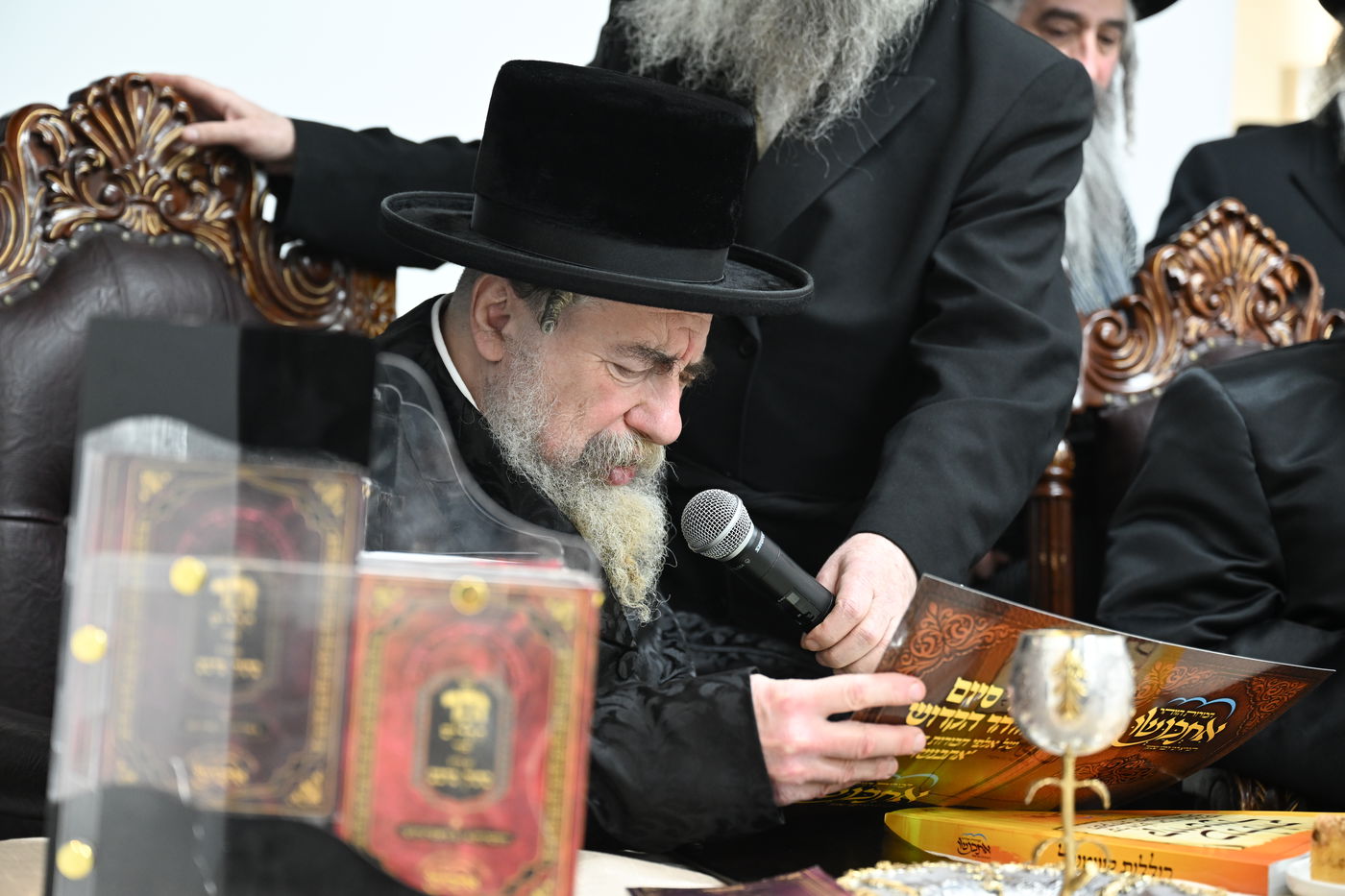 האירוע של אתכנשו במעון האדמו"ר מויז'ניץ באורה