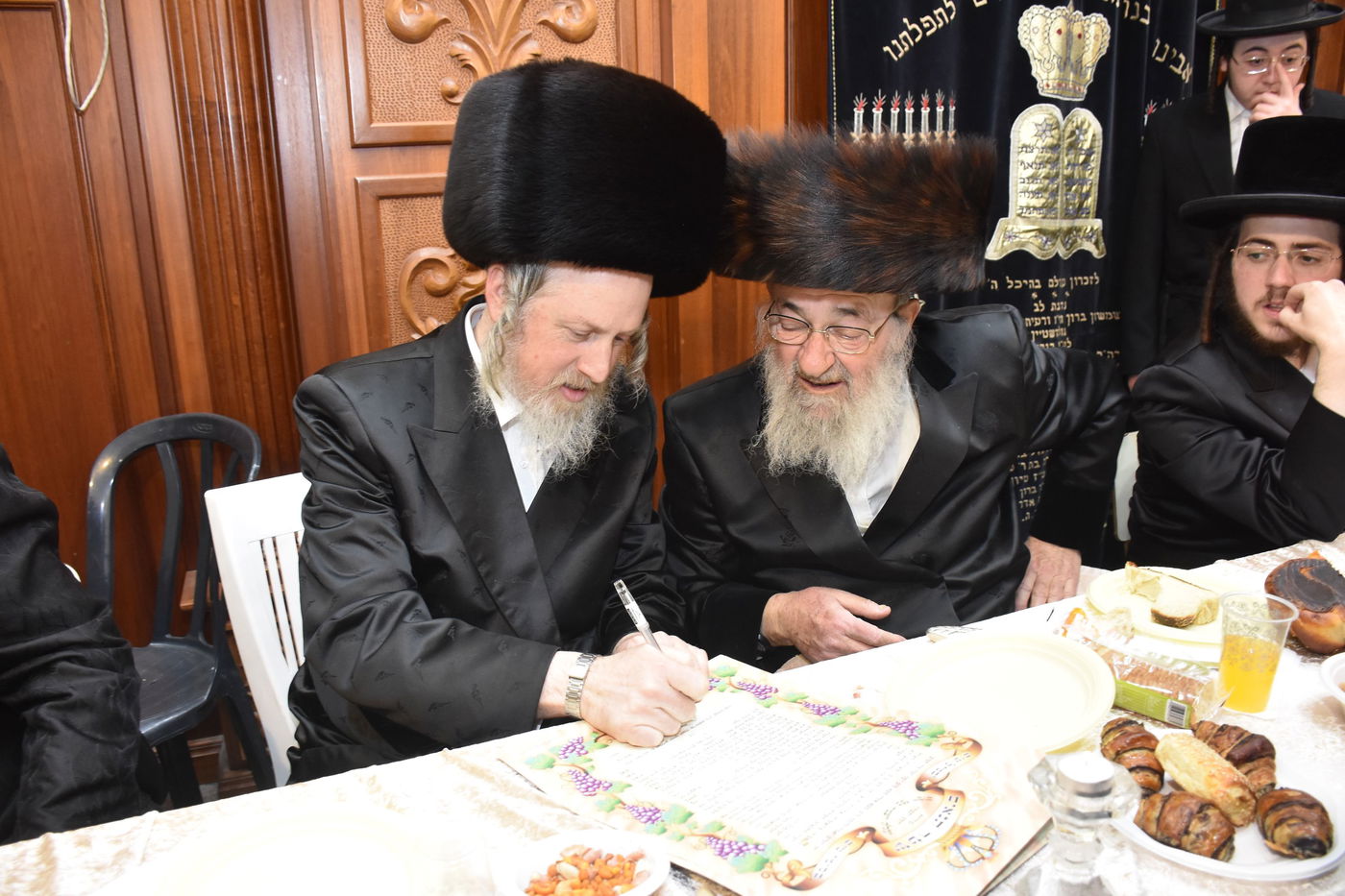 שמחת התנאים בחצרות אוז'רוב טריסק