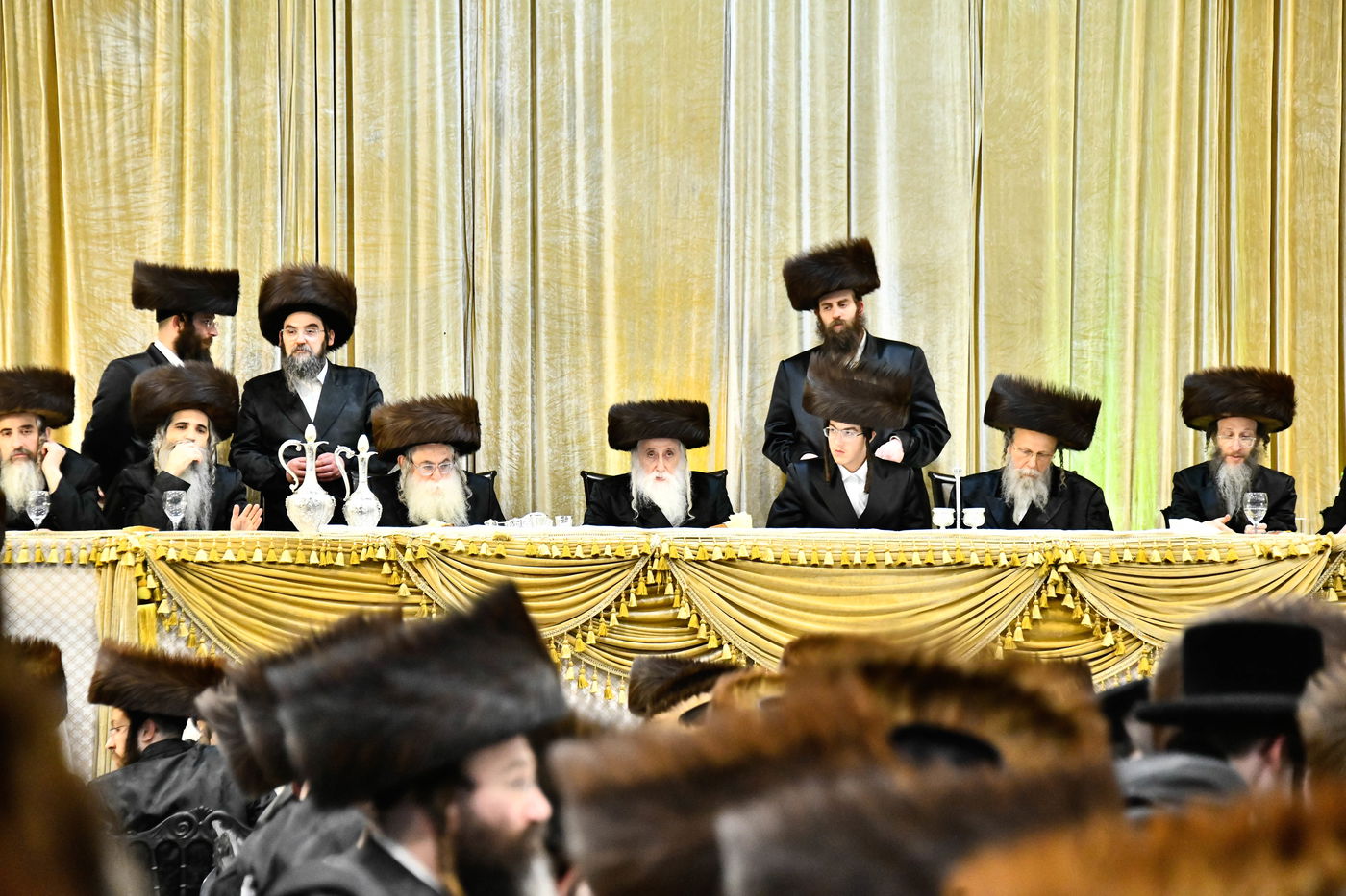 הכנסת ס"ת במכנובקא בעלזא