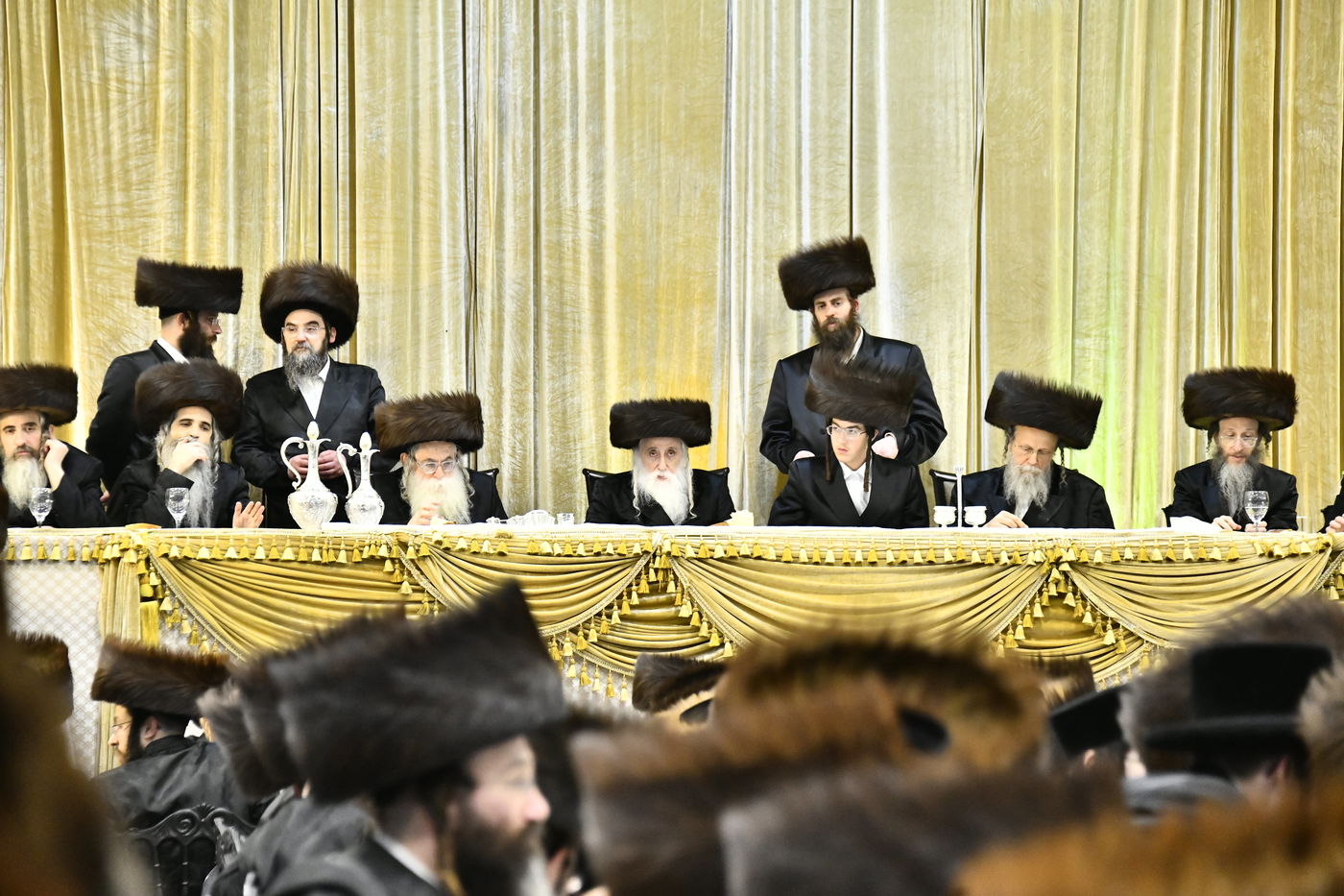 הכנסת ס"ת במכנובקא בעלזא