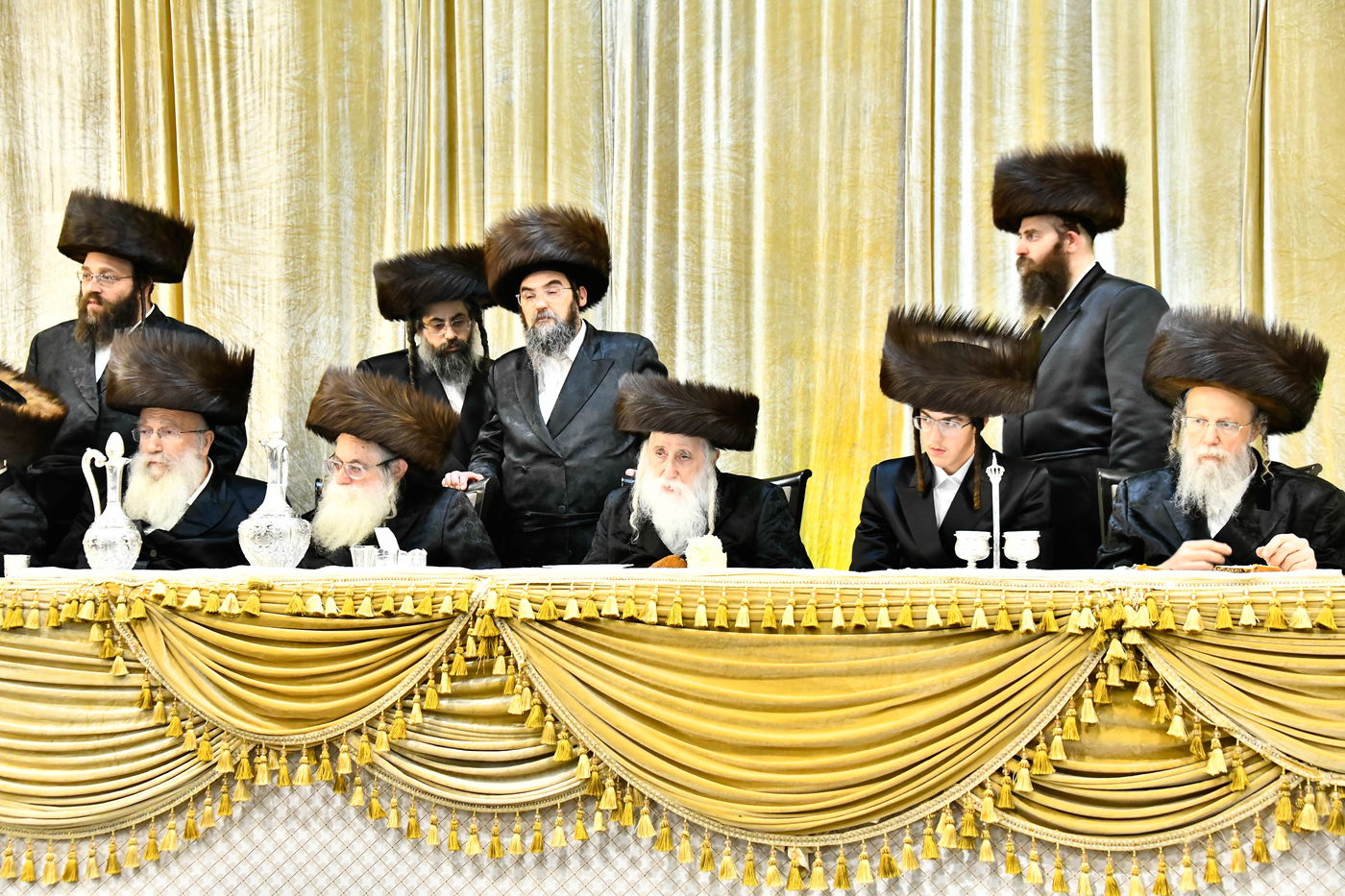 הכנסת ס"ת במכנובקא בעלזא