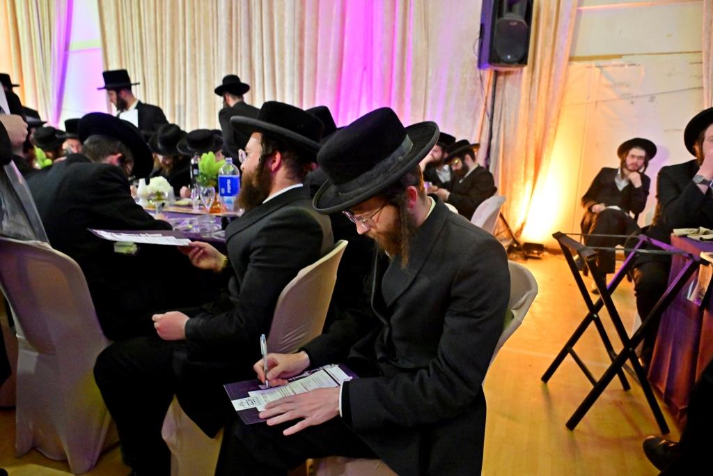 ועידת השלוחים בביתר