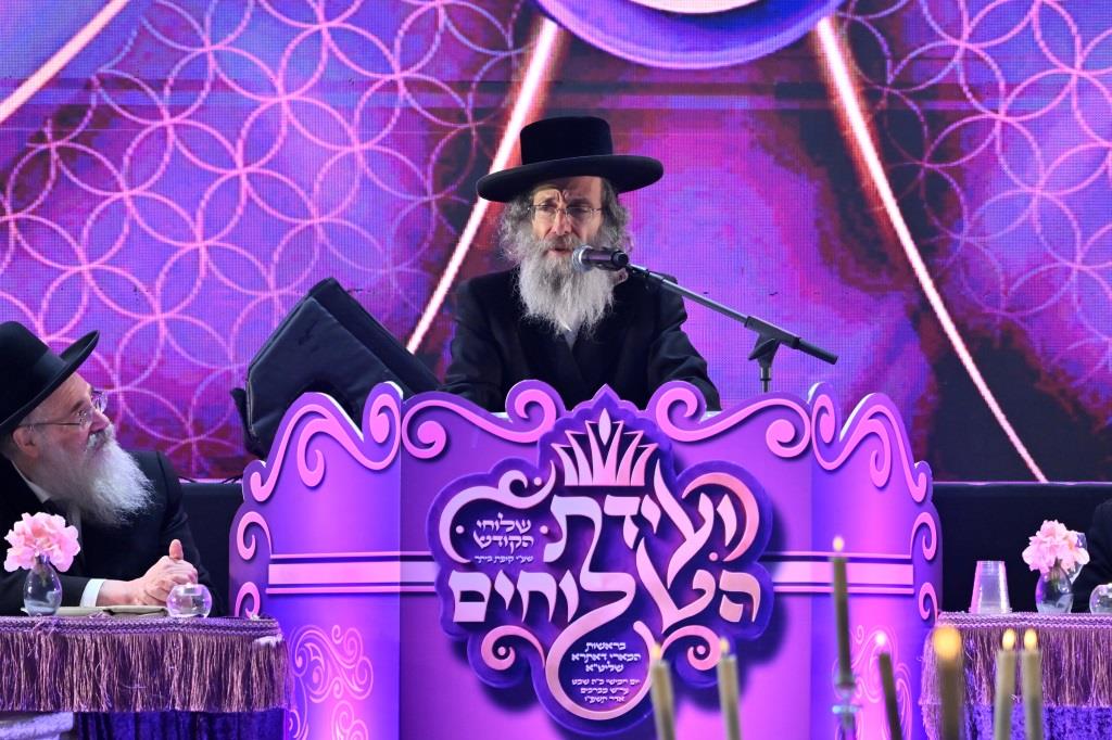 הגה"צ רבי אלימלך בידרמן נואם