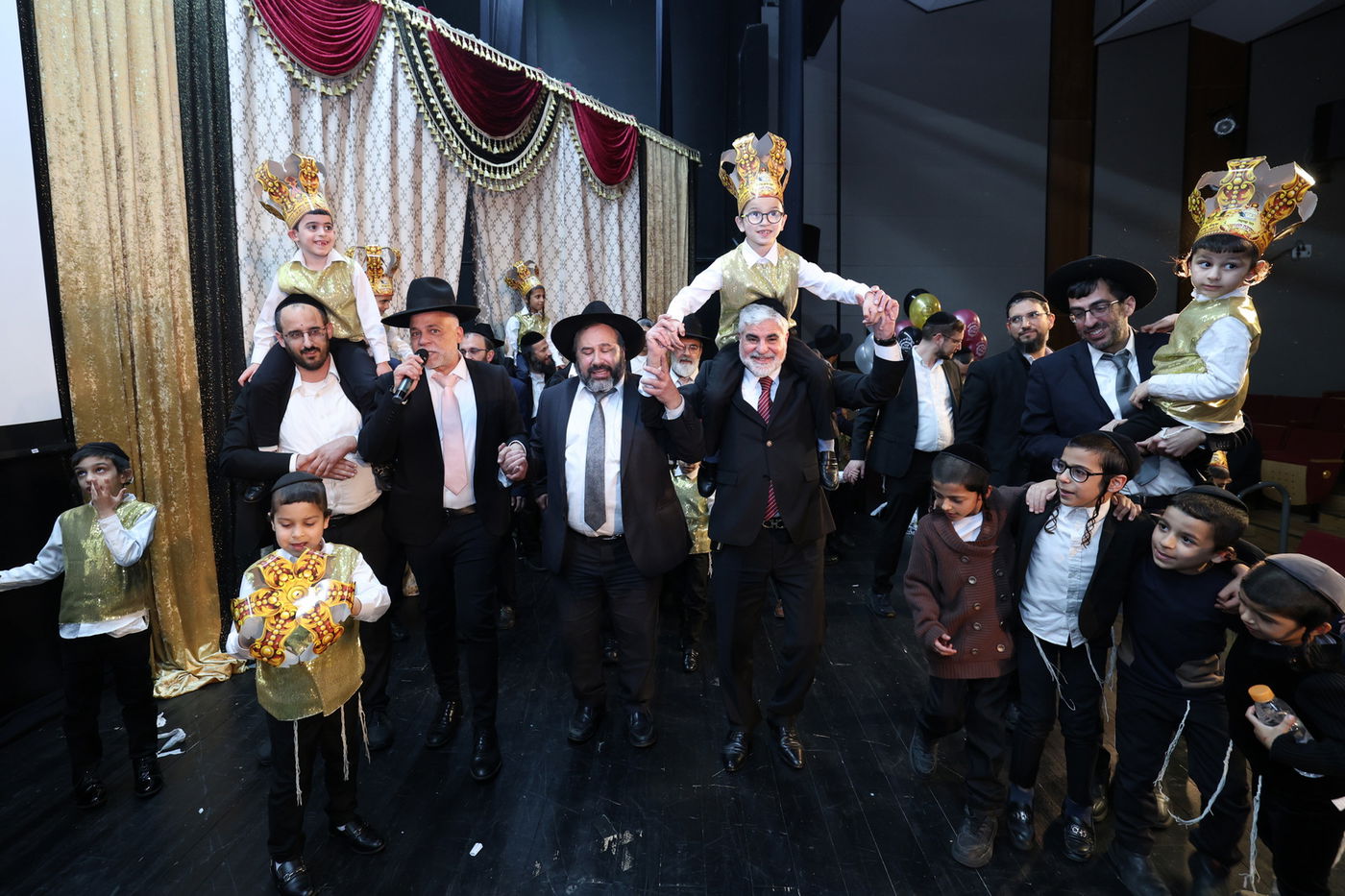 מסיבת חומש בתלמוד תורה נטיעים בפ"ת