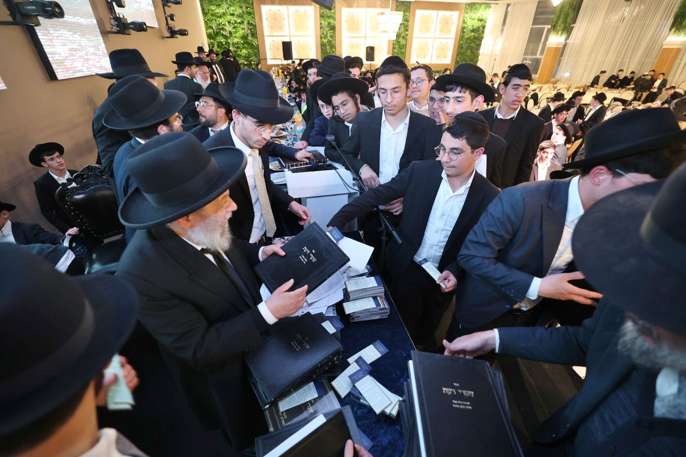 המעמד באולמי נוף ירושלים