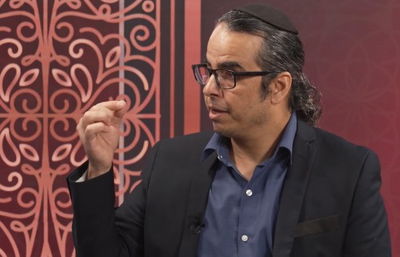 "דוד שלי הבריח את רב המרצחים": השכן של סינוואר חוזר לילדות בעזה | צפו