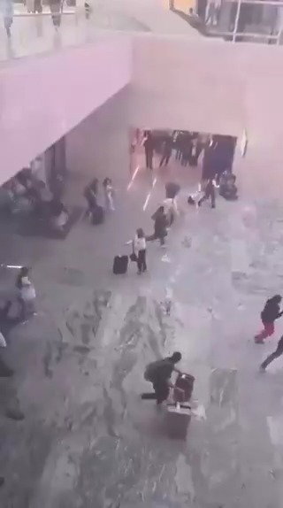 הכאוס בנמל התעופה הבינלאומי גואדלחרה