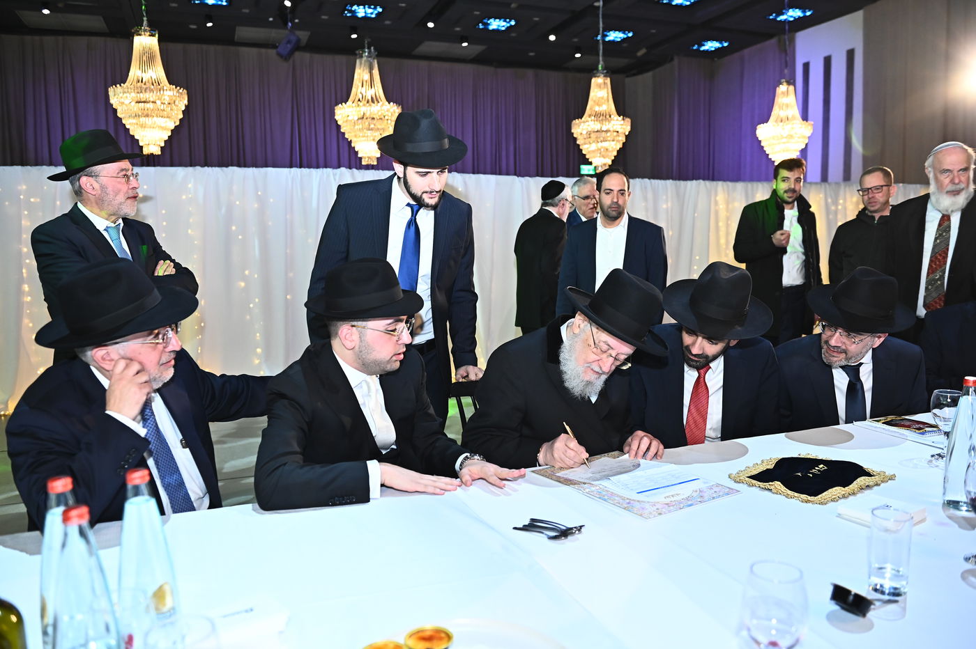 שמחת החתונה בבית משפחות זר ובן שמעון